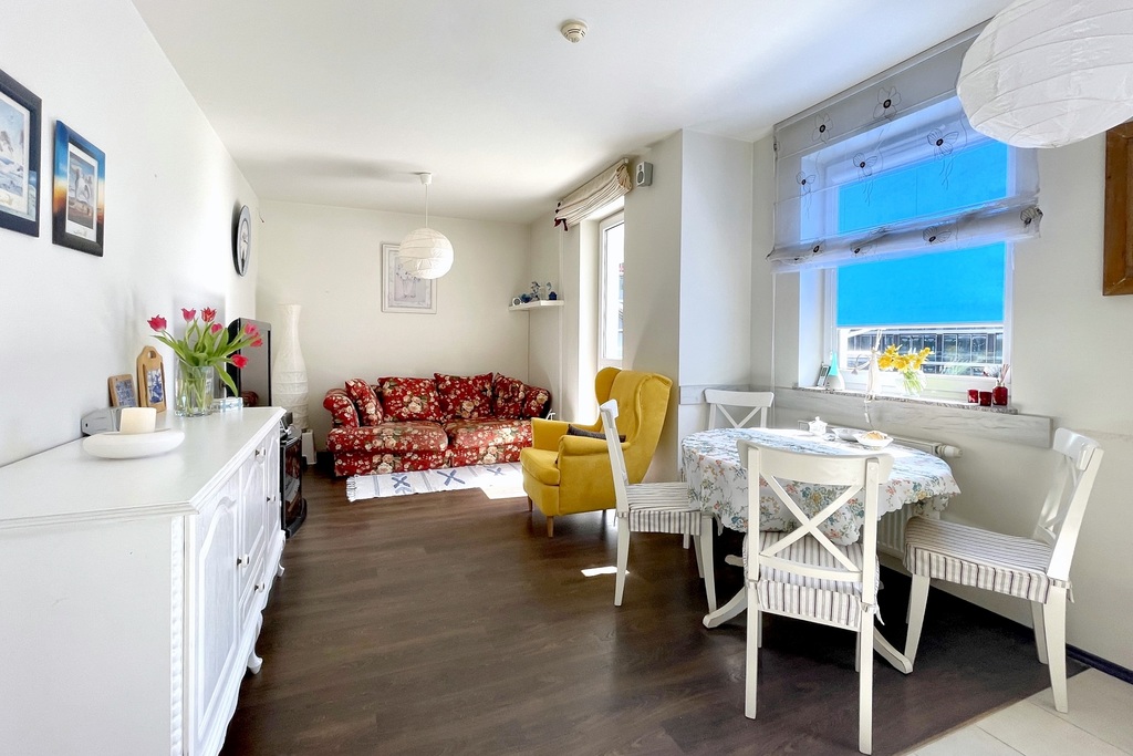 Apartament 2 pokojowy 200 metrów od plaży (1)