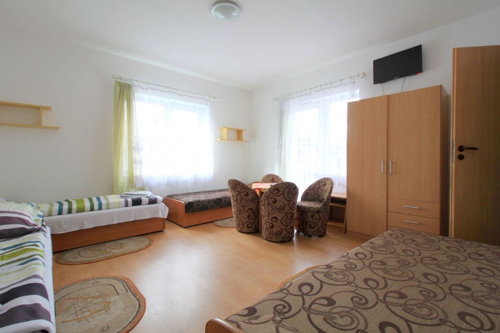 Pensjonat ze stołówką w Grzybowie (13)