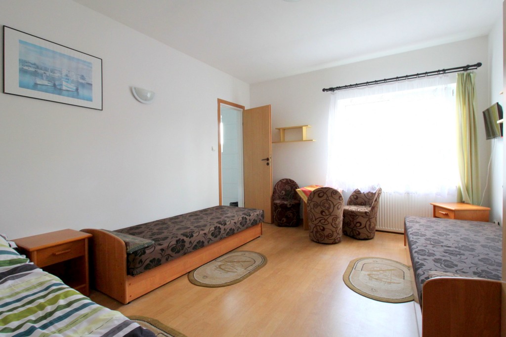 Pensjonat ze stołówką w Grzybowie (15)