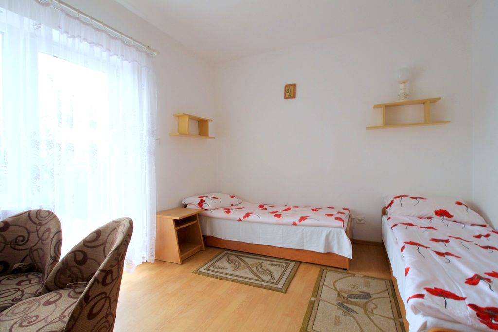 Pensjonat ze stołówką w Grzybowie (17)