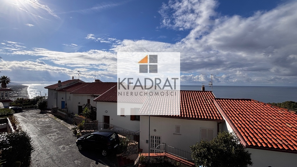Top oferta domu z widokiem na morze . (3)