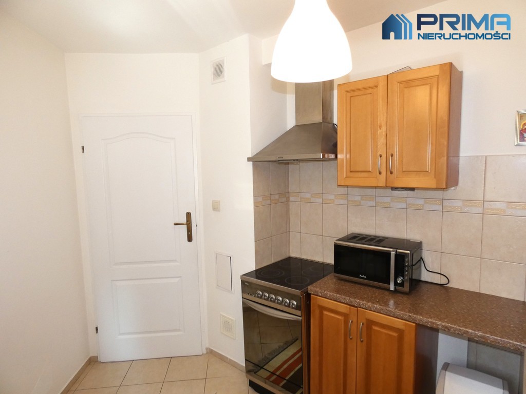 Dwa pokoje z balkonem, bardzo dobra lokalizacja! (7)