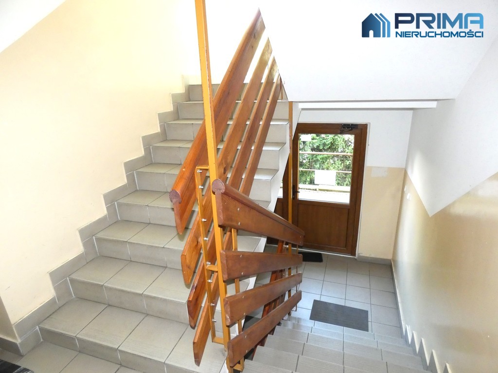 Dwa pokoje z balkonem, bardzo dobra lokalizacja! (10)