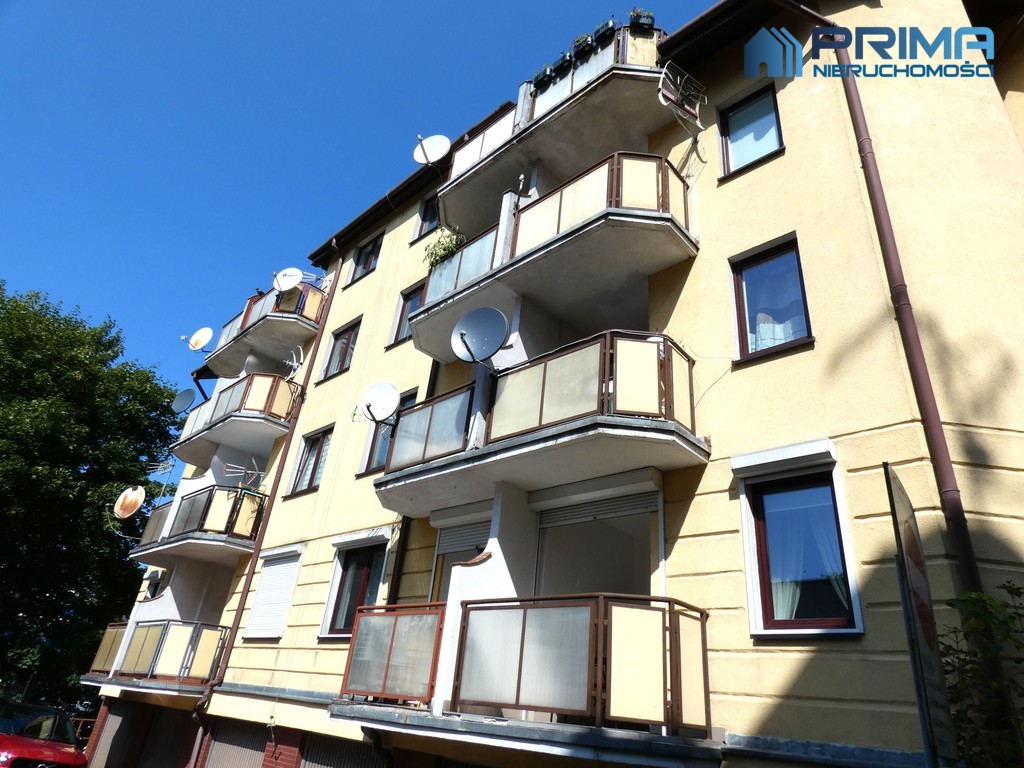 Dwa pokoje z balkonem, bardzo dobra lokalizacja! (11)