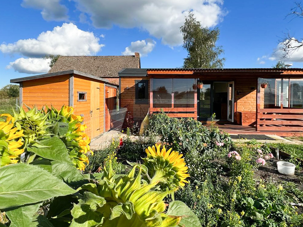 Dom drewniany na dużej działce Białuń. NA SPRZEDAŻ (1)