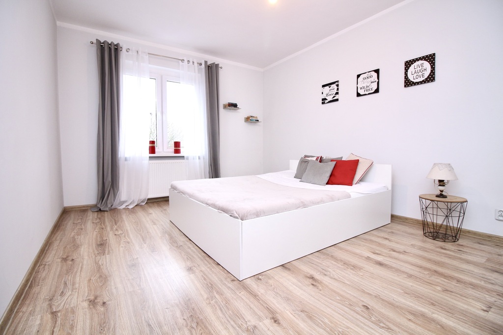 Duże komfortowe mieszkanie 2 pok. 1 piętro! (5)