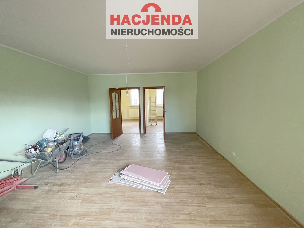 Obiekt, 63 m2, Police  (2)