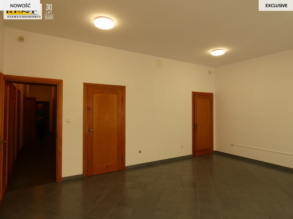 Lokal usługowo-biurowy , wynajem Nowogard, centrum (3)