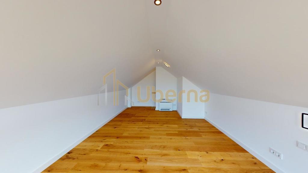 Dom wykończony pod klucz  nad jeziorem - 7,81% (11)