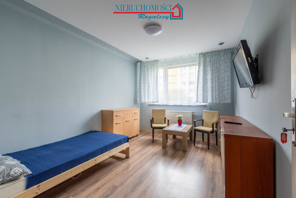 Duże mieszkanie czteropokojowe (8)