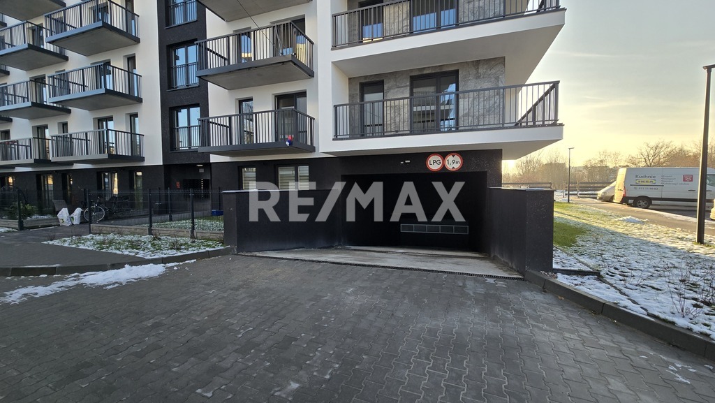 Klimatyczne narożne mieszkanie z dużym tarasem (3)