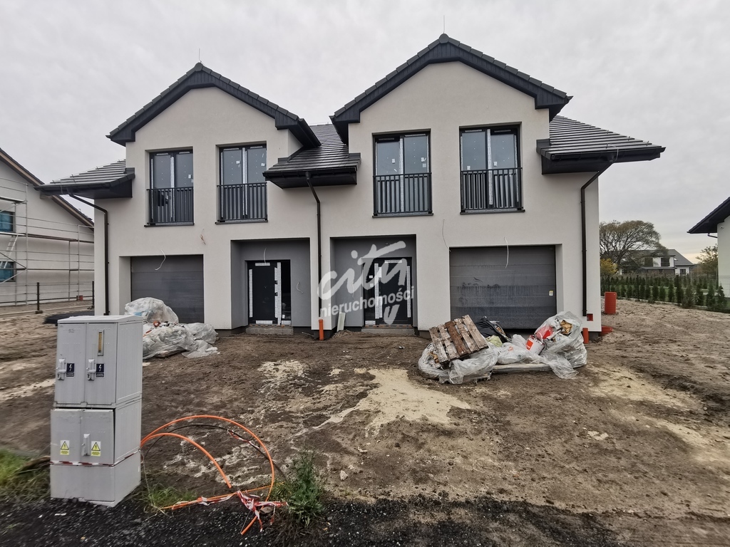 Pół Bliźniaka w Wielgowie. (1)