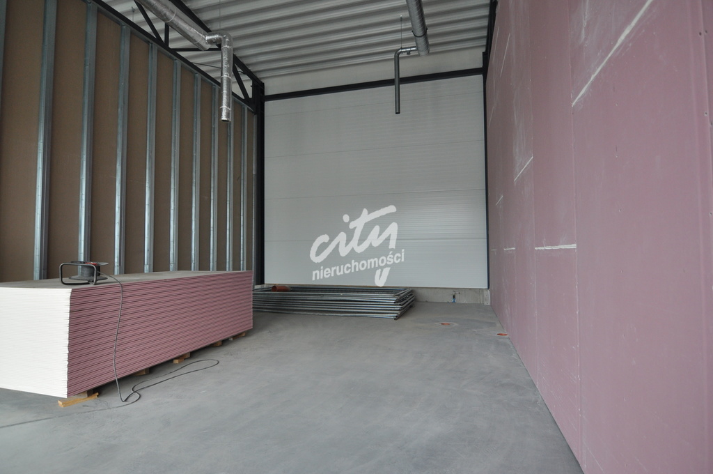 Lokale na wynajem handl.-magaz prawy brzeg 190 m2 (2)