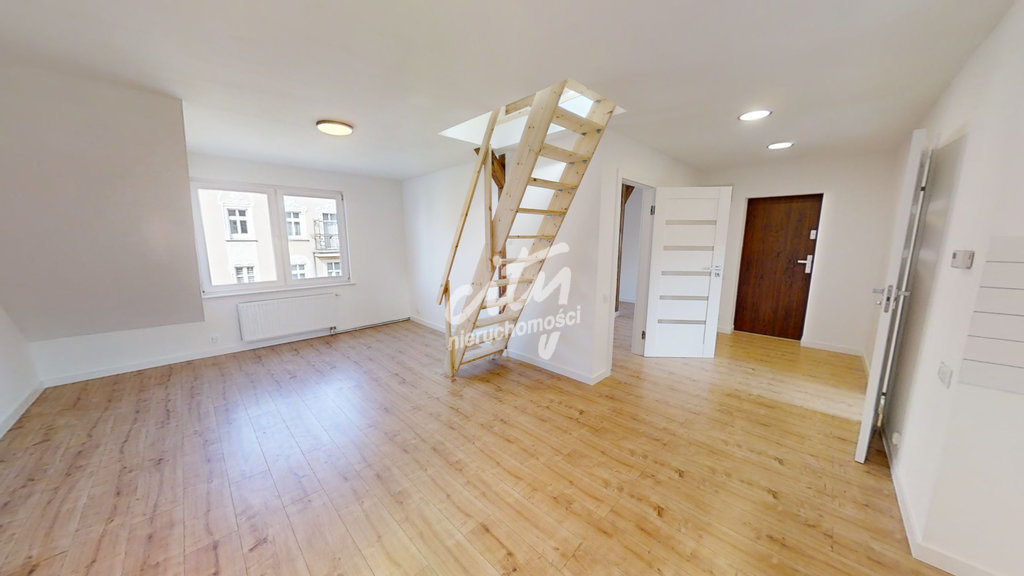 [3D] Nowe 2 pok.+poddasze, blisko ronda Giedroycia (1)