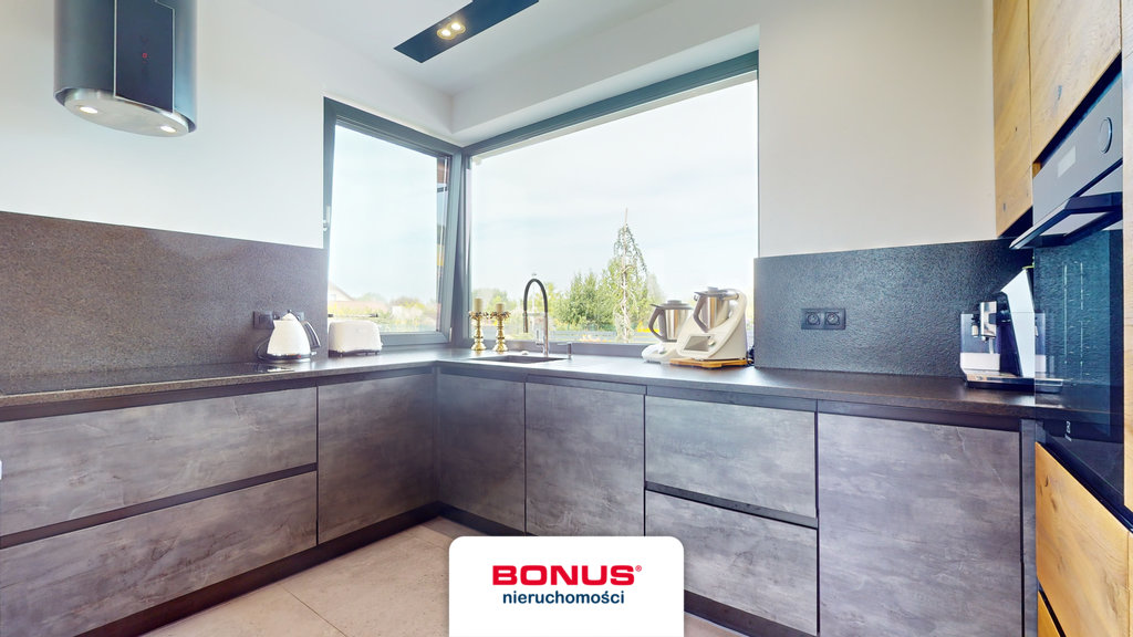 Piękny, nowoczesny dom wolnostojący (3)