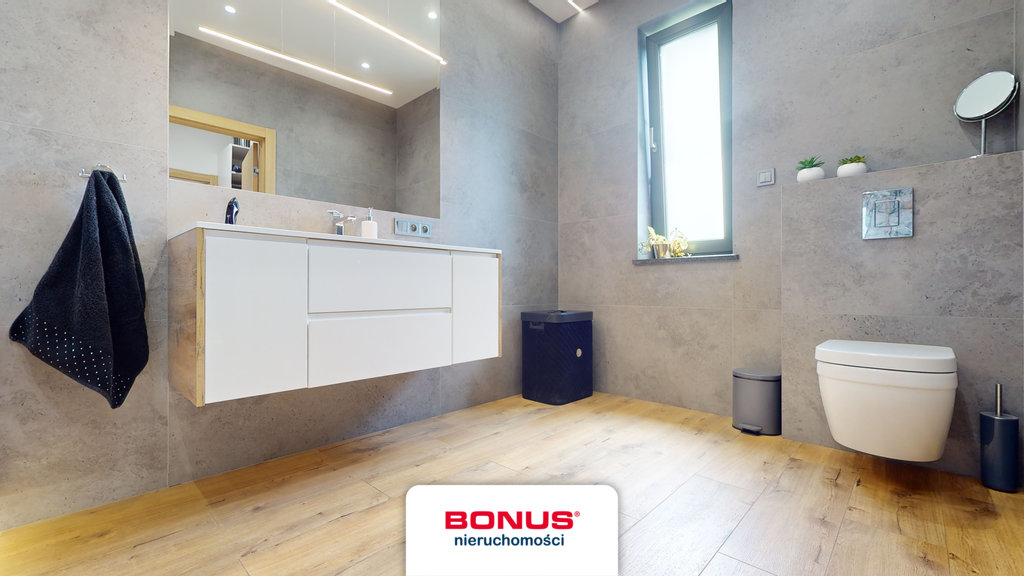 Piękny, nowoczesny dom wolnostojący (22)