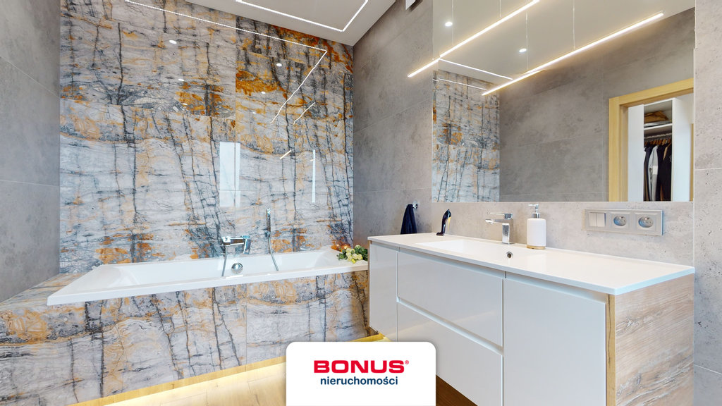 Piękny, nowoczesny dom wolnostojący (23)