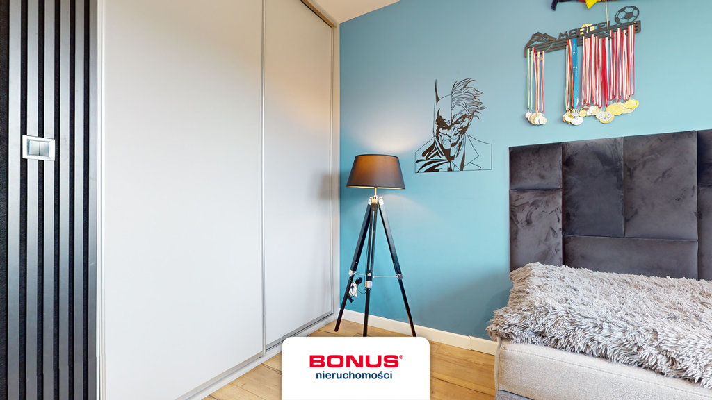 Piękny, nowoczesny dom wolnostojący (16)