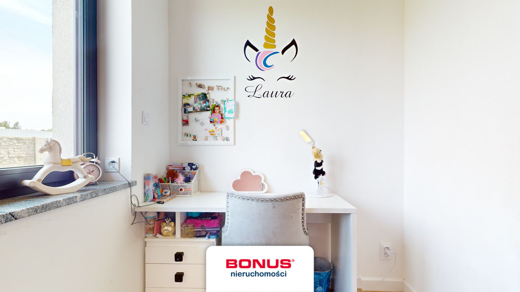 Piękny, nowoczesny dom wolnostojący (17)