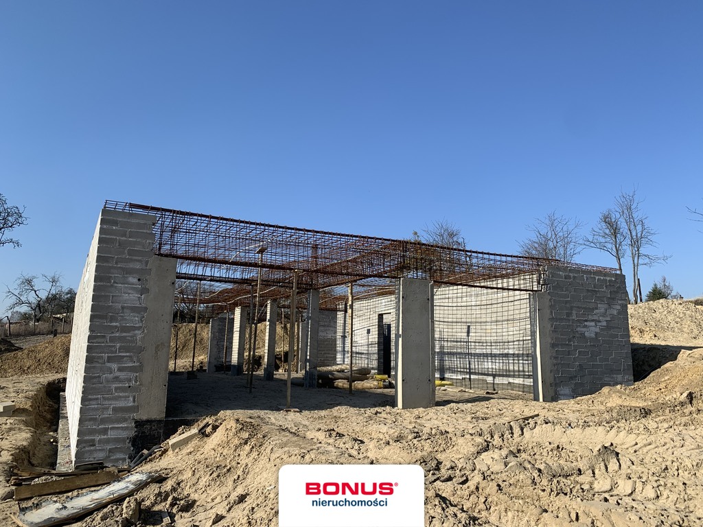 Rozpoczęta budowa domu jednorodzinnego w Kołowie (3)