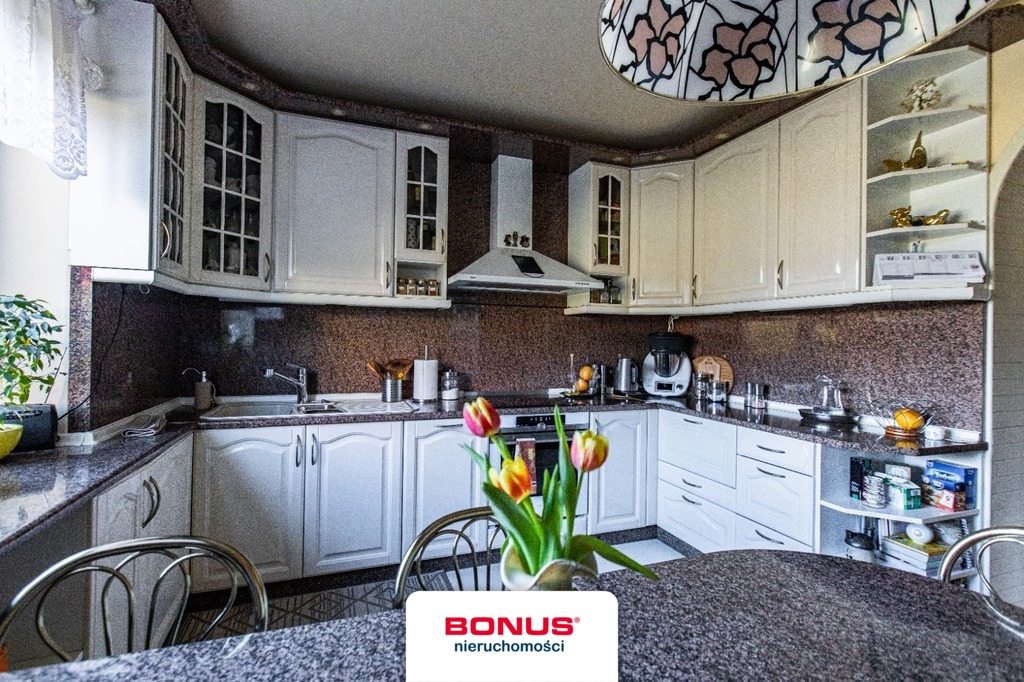 Komfortowy dom w Pucicach z dużą działką (4)