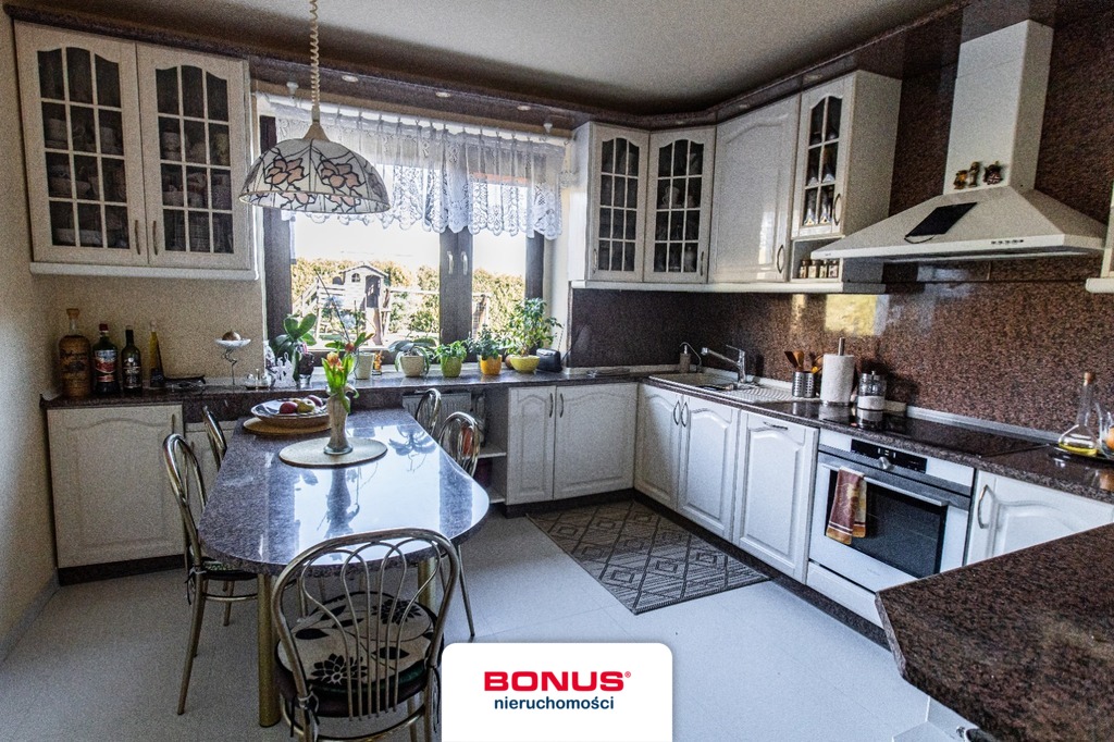 Komfortowy dom w Pucicach z dużą działką (5)