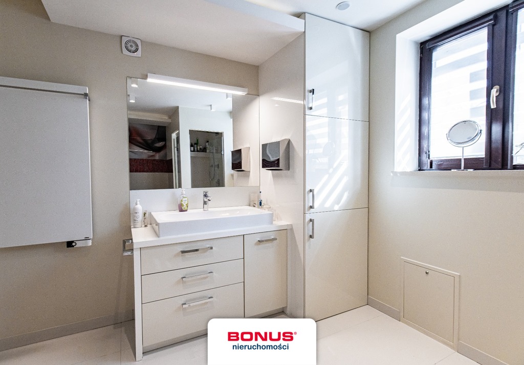 Komfortowy dom w Pucicach z dużą działką (7)