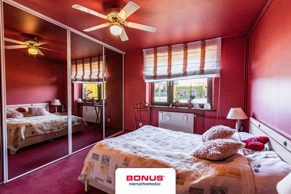 Komfortowy dom w Pucicach z dużą działką (11)