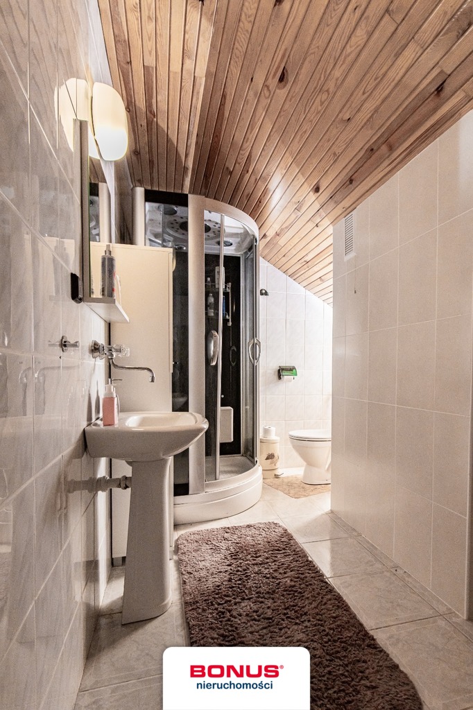 Komfortowy dom w Pucicach z dużą działką (17)