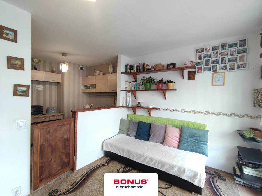 Duża kawalerka z możliwością 2 pok. (2)