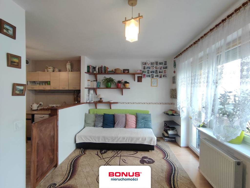 Duża kawalerka z możliwością 2 pok. (1)