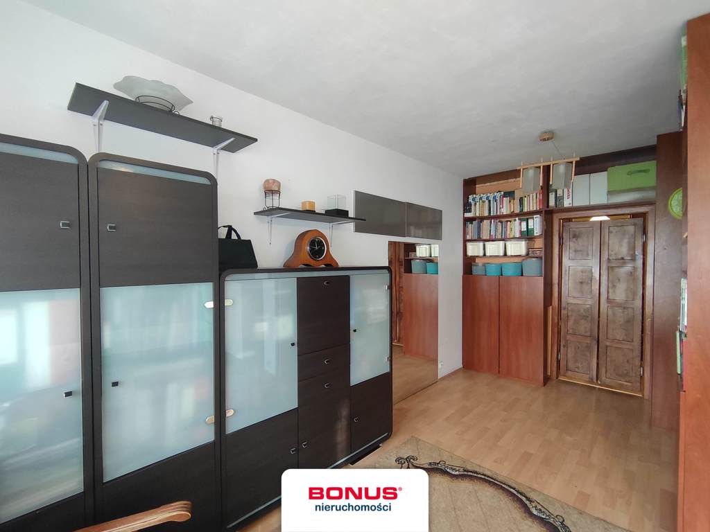 Duża kawalerka z możliwością 2 pok. (7)