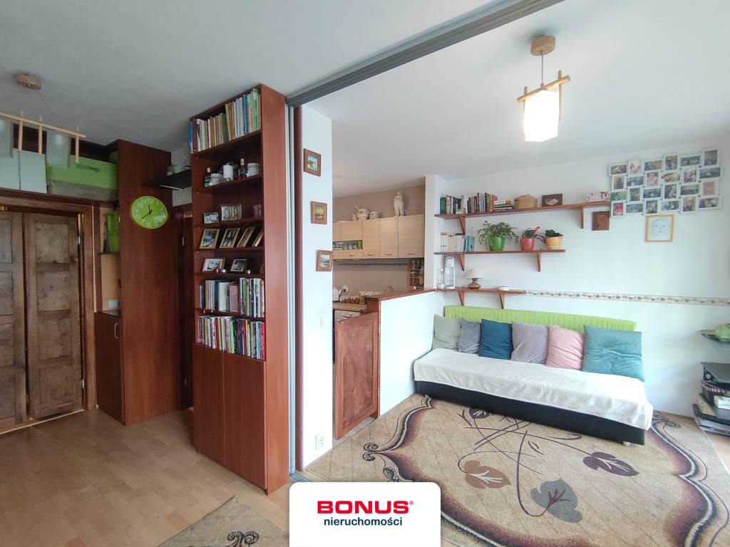 Duża kawalerka z możliwością 2 pok. (9)