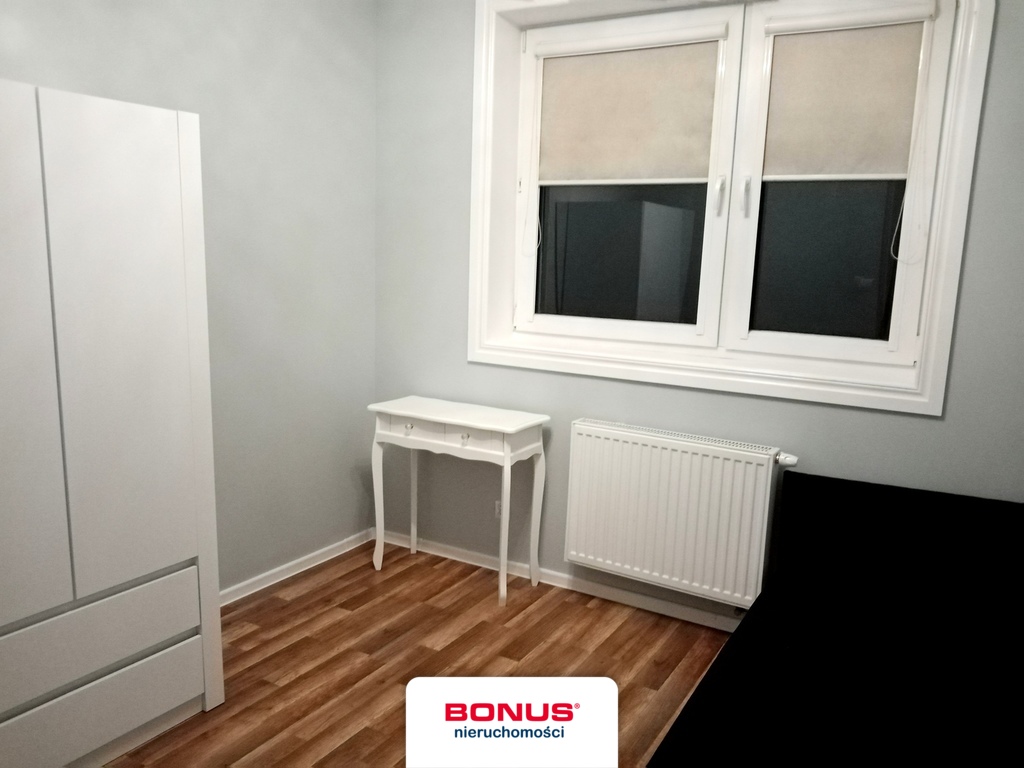 18 Pokoi, 7 Łazienek, 4 Kuchnie, Parking! Miedwie (12)