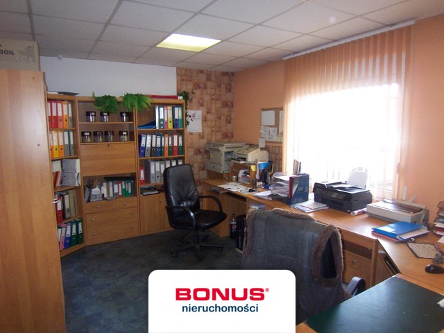 Budynek warsztatowy z placem manewrowym!!! (1)