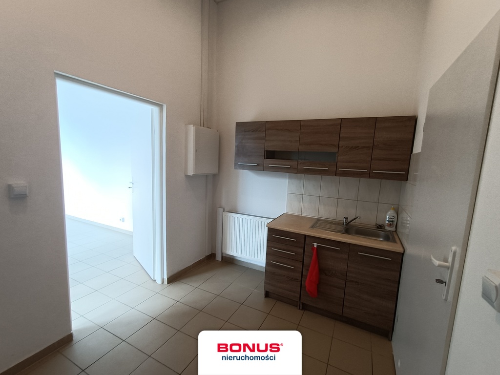 Lokal usługowo-handlowy w Centrum Stargardu! (6)