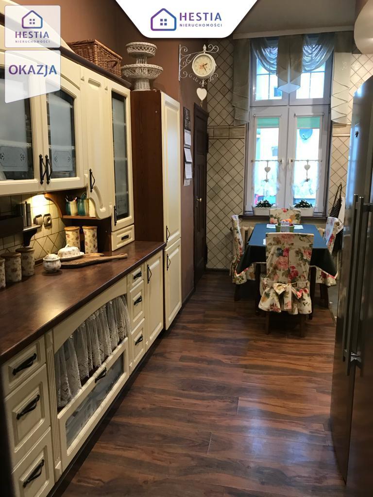 Duże 3 pokojowe mieszkanie na parterze. (9)