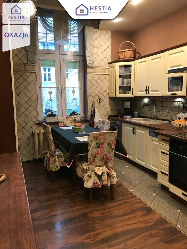 Duże 3 pokojowe mieszkanie na parterze. (8)