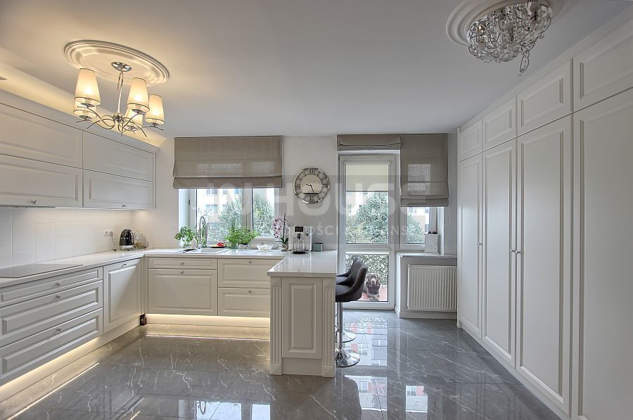 Luksusowy Apartament na Starówce z Garażem (7)