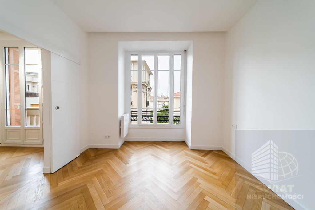 Wyjątkowy apartament 3pok. 57,76m2, Nicea, Francja (11)