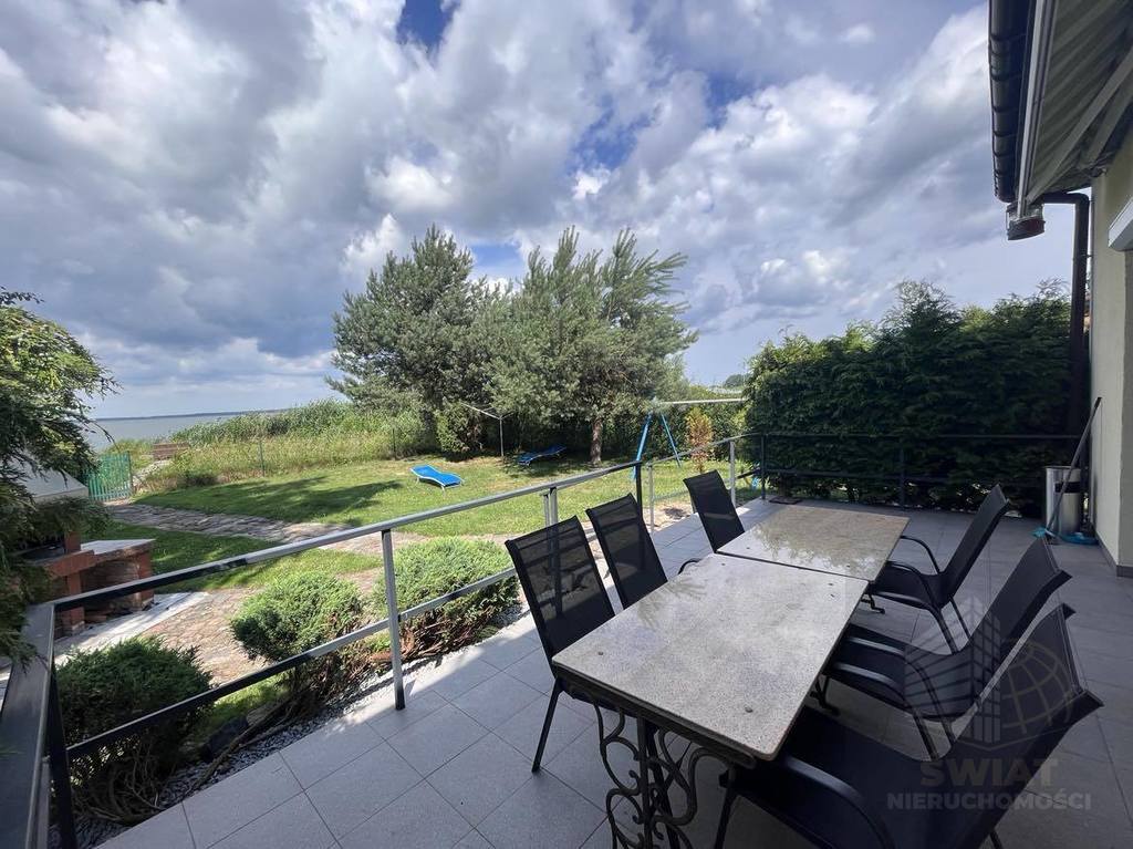 Inwestycyjny dom wypoczynkowy w Nowym Warpnie (2)