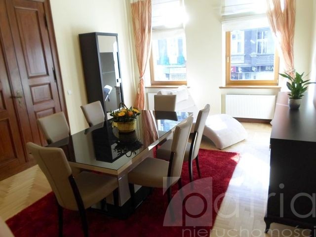 Mieszkanie w ścisłym centrum- świetna  inwestycja (1)