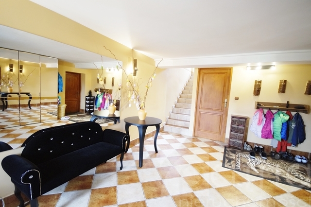 Obiekt z biurem i magazynem w Tanowie (9)