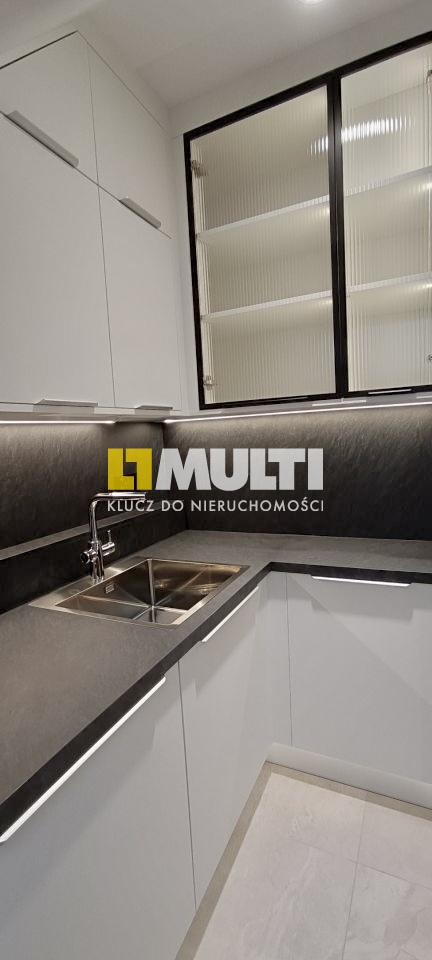 Klimatyzowany 3-pokojowy apartament na Pogodnie (9)