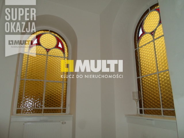 Lokal zabytkowy na sprzedaż. (2)