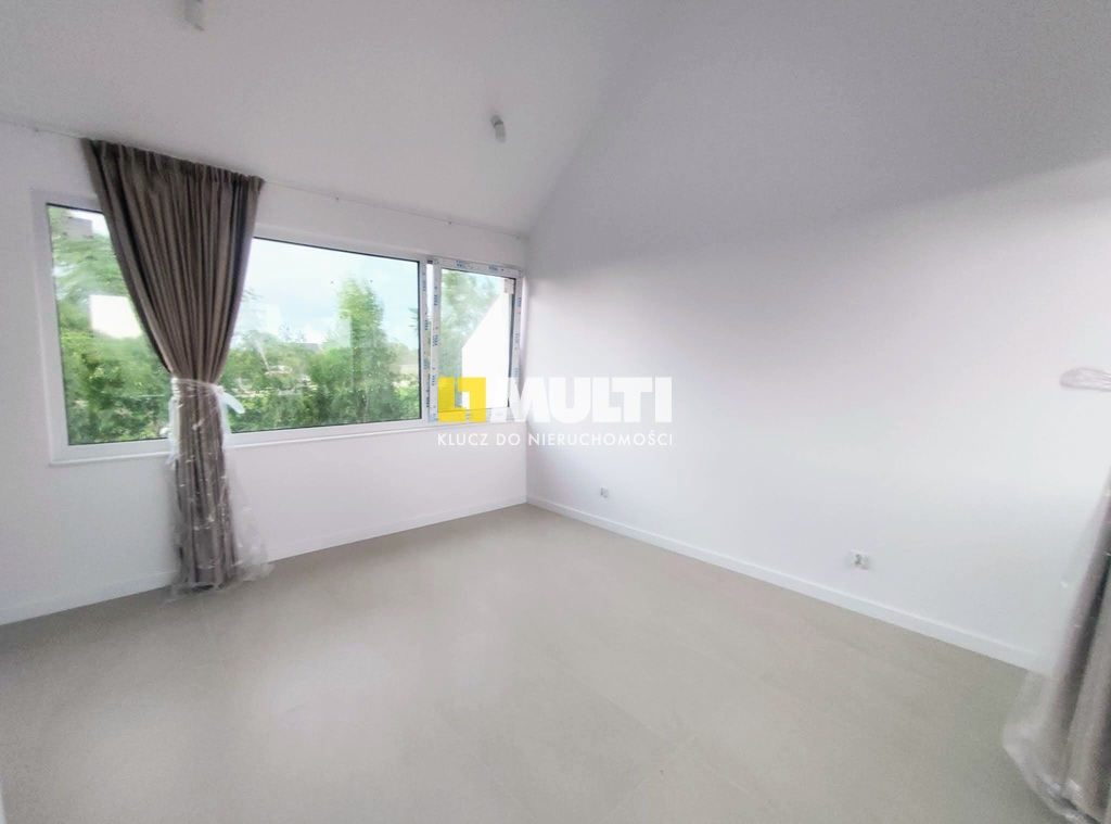 Bliźniak w Kołobrzegu,duża działka,osiedle premium (9)