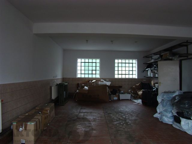 Ustowo. Obiekt 400 m2, parter i piętro 10 tys. zł (9)