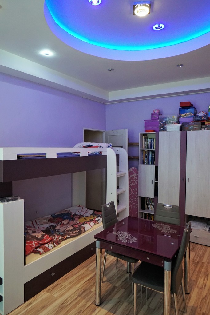 Śródmiejskie mieszkanie w futurystycznym stylu (14)