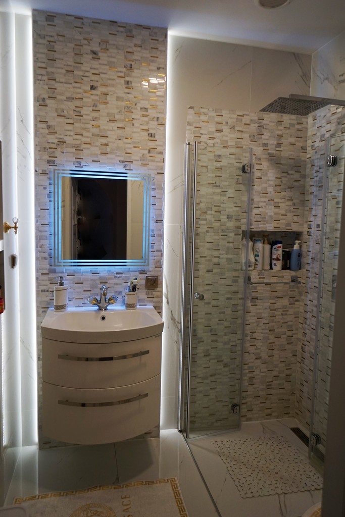 Śródmiejskie mieszkanie w futurystycznym stylu (7)