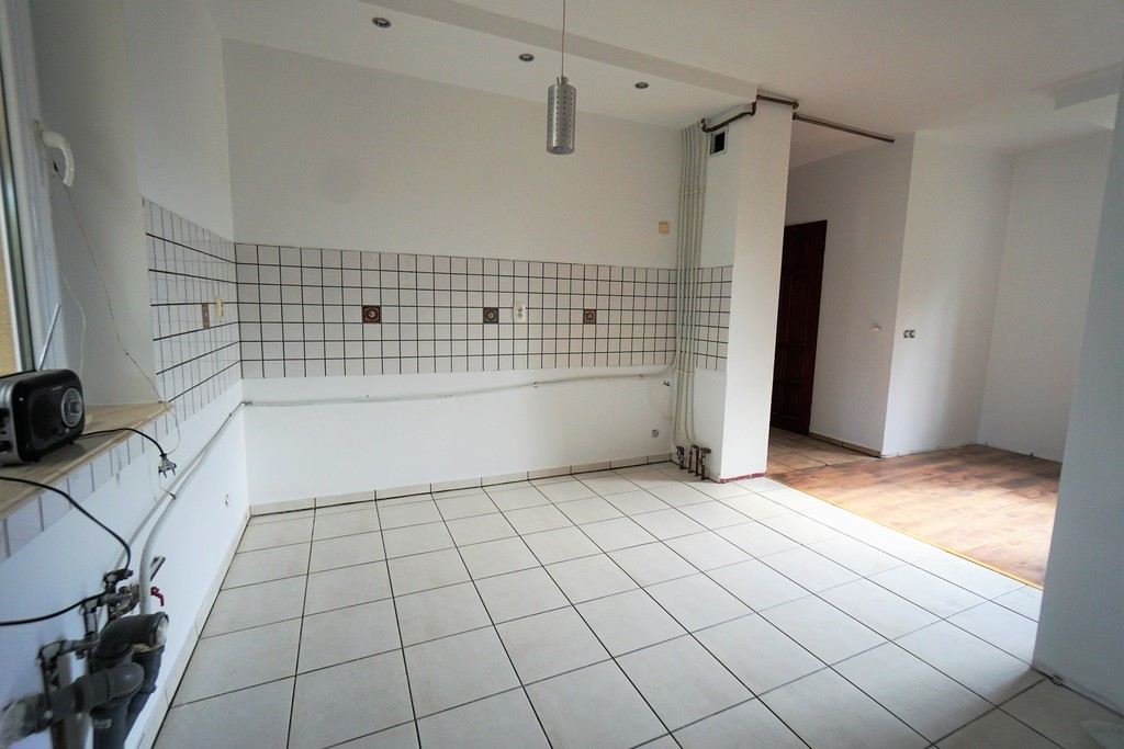 Dom jednorodziny o pow. 216, 6 pokoi (5)